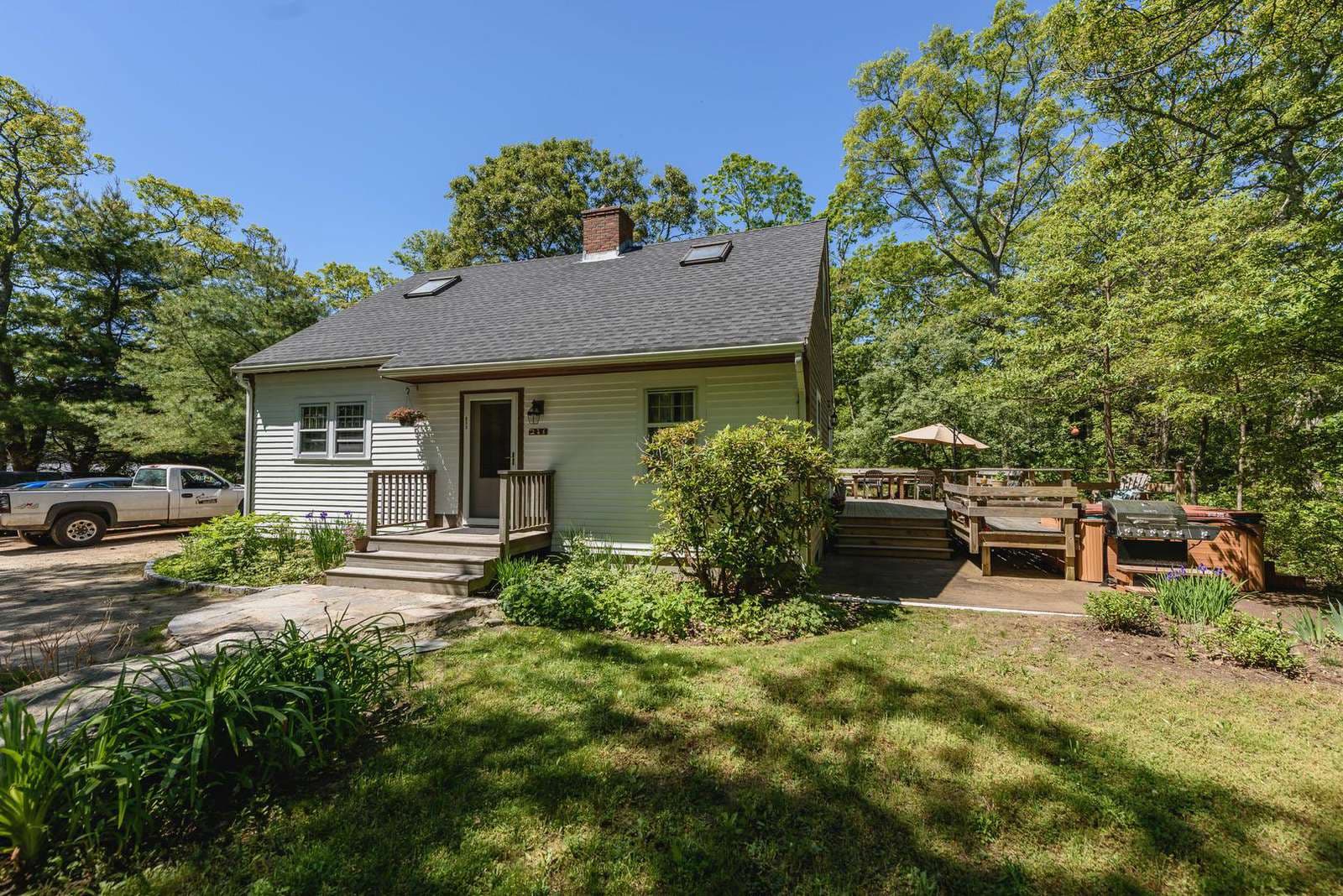 211 Edgartown - Vineyard Haven Road