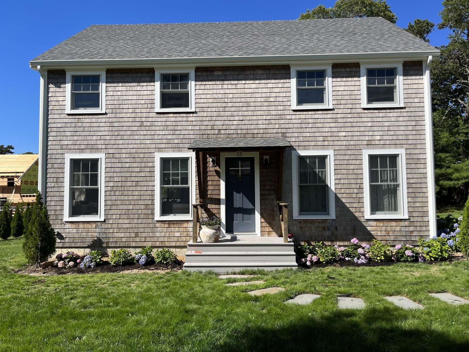 53 Columbian Ave