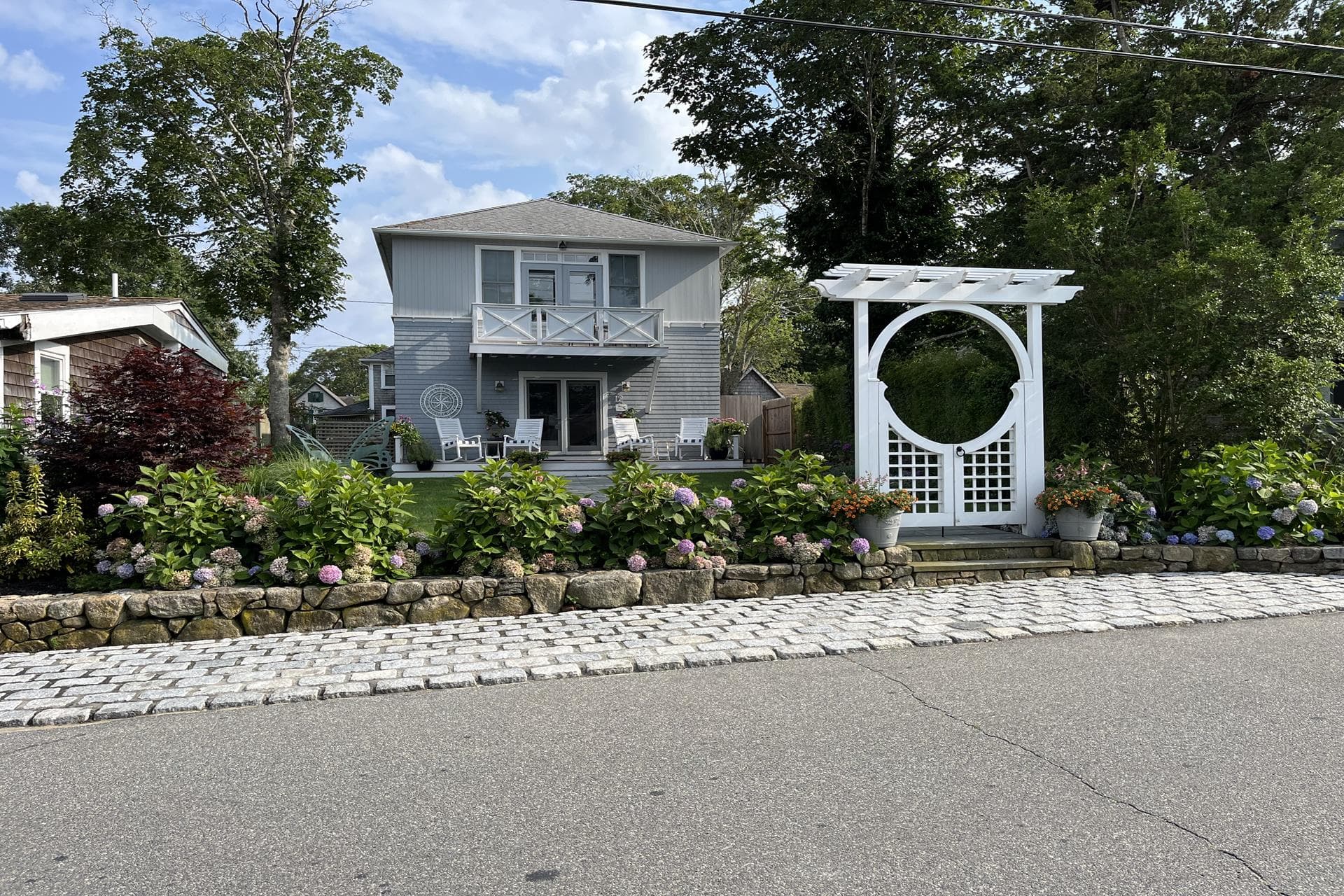 Charming Cottage in Great Oak Bluffs Location