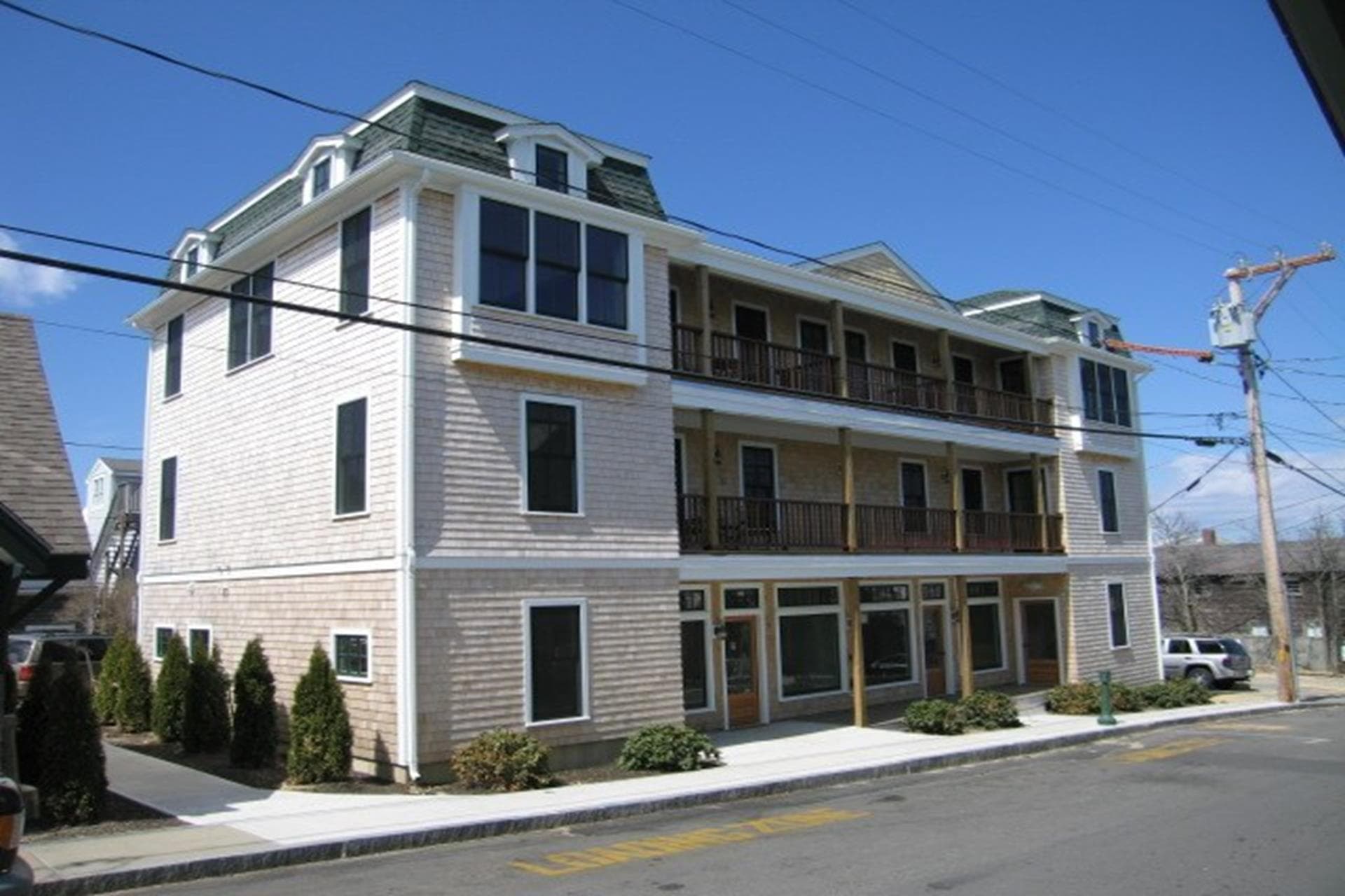 Condo/Townhome on 21 Kennebec Avenue in Oak Bluffs